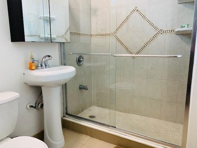 2401 ANDROS Lane, Fort Lauderdale, FL 33312