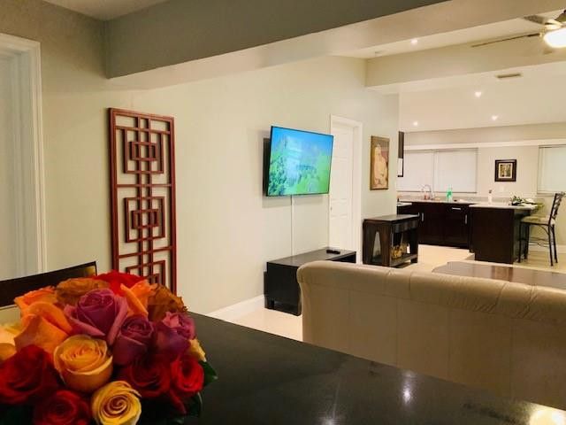 2401 ANDROS Lane, Fort Lauderdale, FL 33312