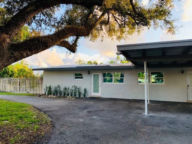 2401 ANDROS Lane, Fort Lauderdale, FL 33312