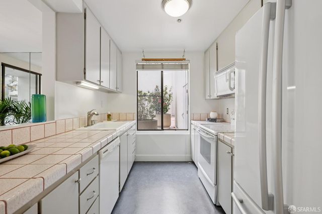 156 Lombard Street 33, San Francisco, CA 94111