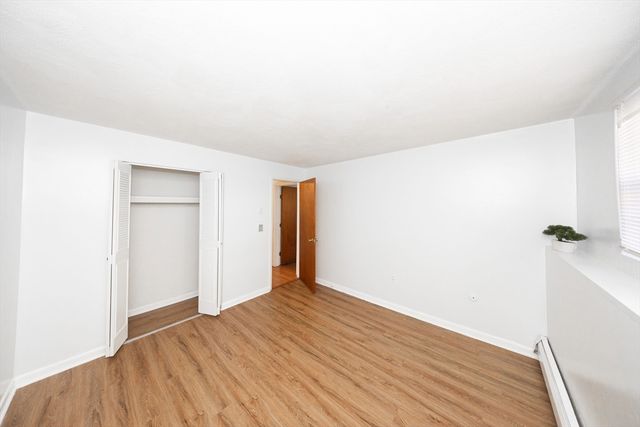 12 Williamsburg Ct 1, Shrewsbury, MA 01545