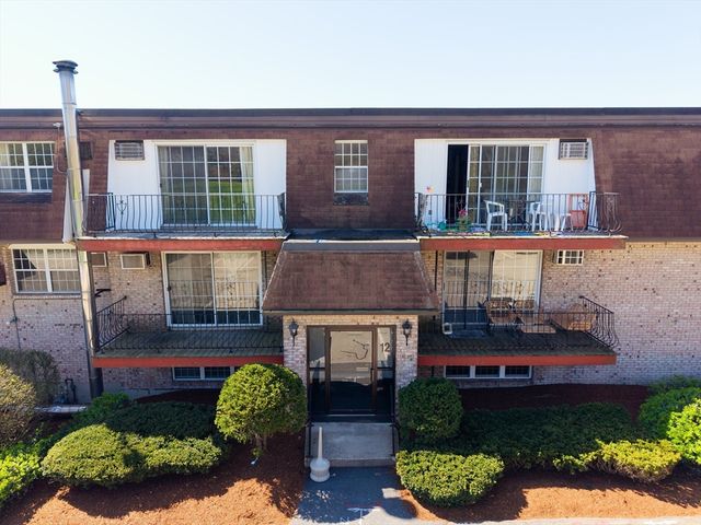12 Williamsburg Ct 1, Shrewsbury, MA 01545