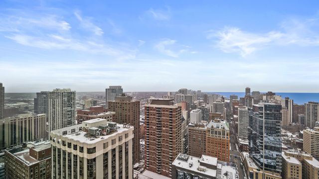 1030 N State Street 34D, Chicago, IL 60610