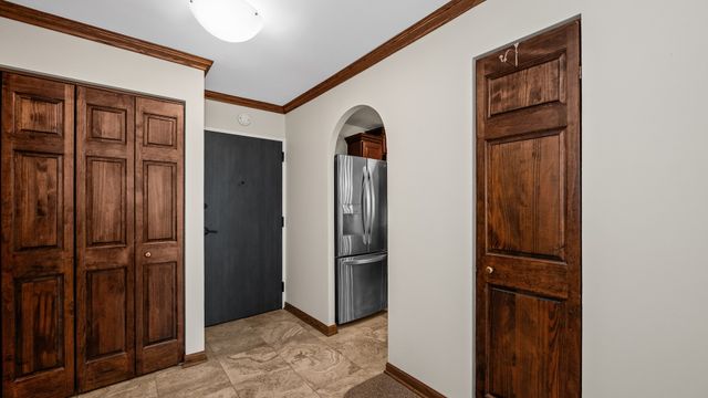 1030 N State Street 34D, Chicago, IL 60610