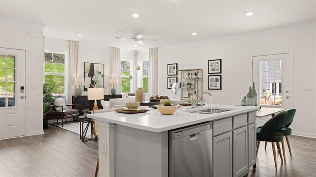 530 Silver Moon Drive, Loganville, GA 30052