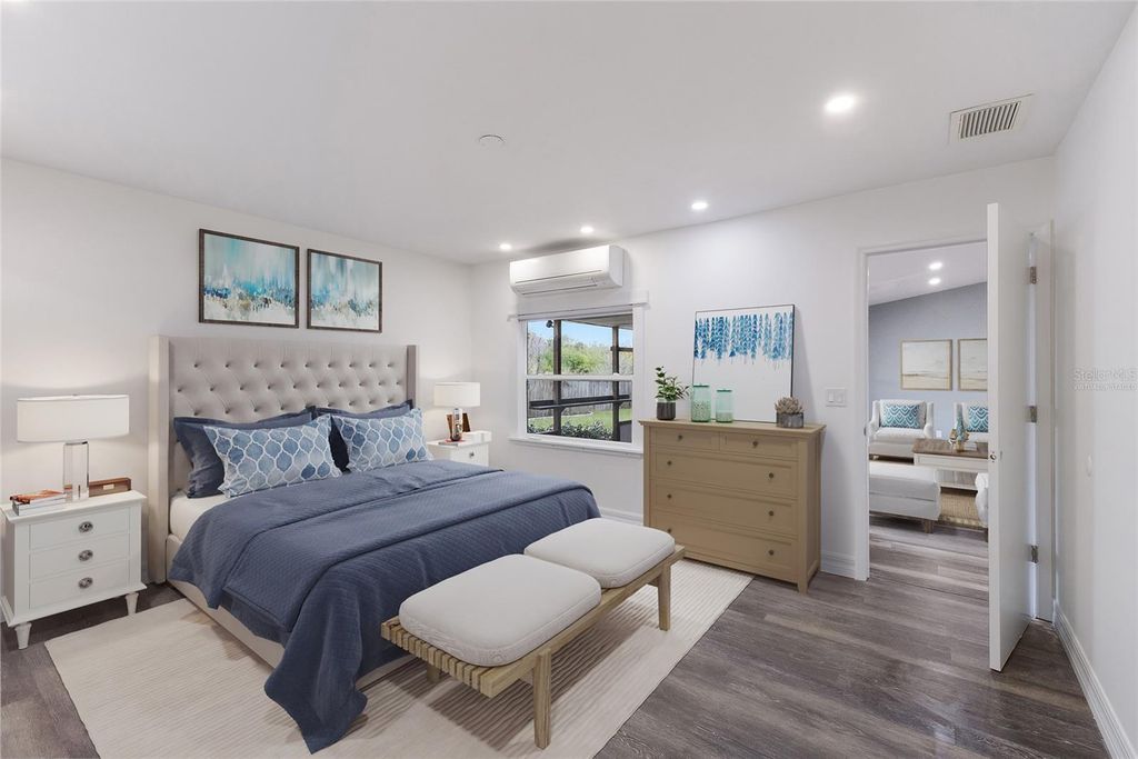 Image 14 of property listing at 8034 56TH COURT E, Palmetto, FL 34221