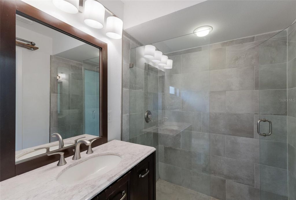 Image 18 of property listing at 8034 56TH COURT E, Palmetto, FL 34221