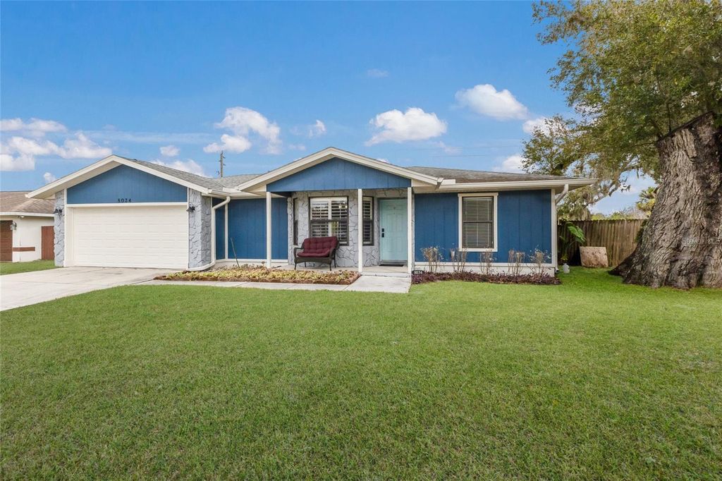 Image 3 of property listing at 8034 56TH COURT E, Palmetto, FL 34221