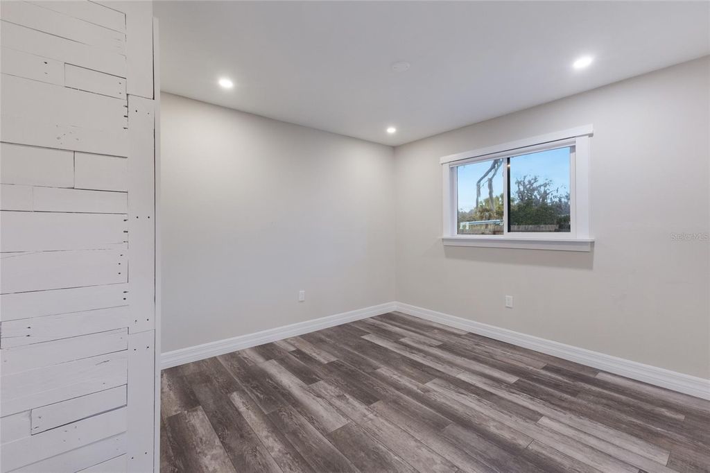 Image 24 of property listing at 8034 56TH COURT E, Palmetto, FL 34221