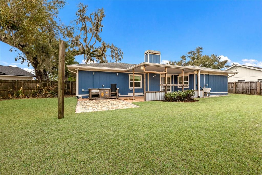 Image 26 of property listing at 8034 56TH COURT E, Palmetto, FL 34221