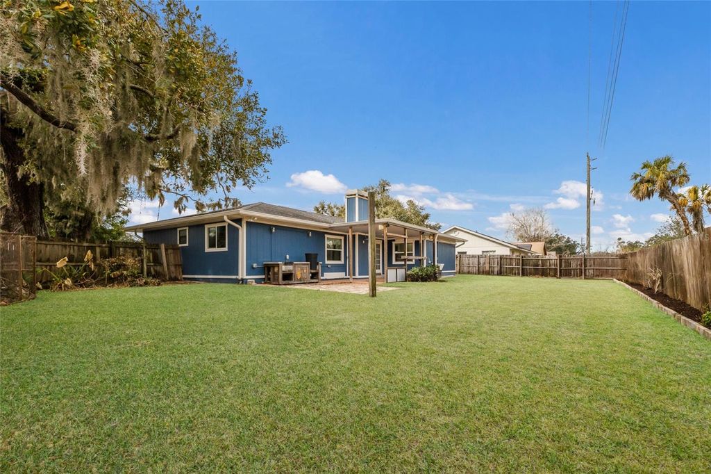 Image 28 of property listing at 8034 56TH COURT E, Palmetto, FL 34221