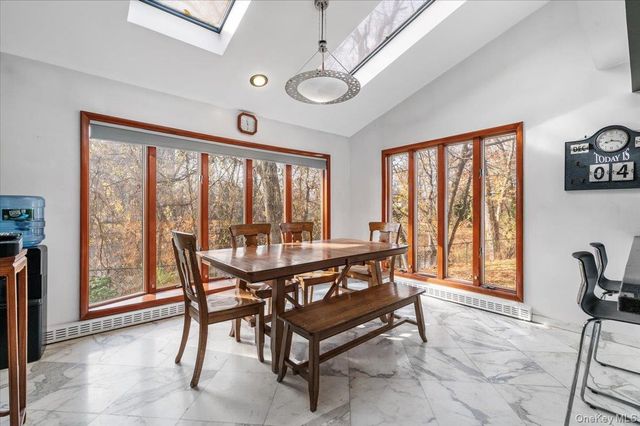 22 Lake Road, Great Neck, NY 11020