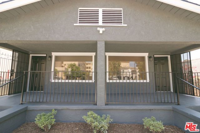 2510 S Bronson Avenue, Los Angeles, CA 90018