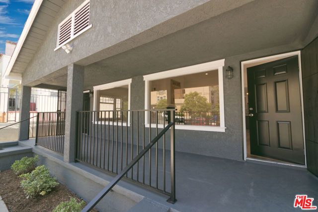 2510 S Bronson Avenue, Los Angeles, CA 90018