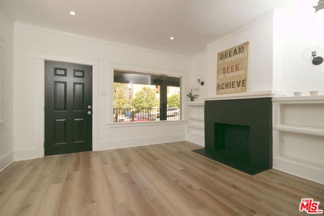 2510 S Bronson Avenue, Los Angeles, CA 90018