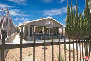 2510 S Bronson Avenue, Los Angeles, CA 90018
