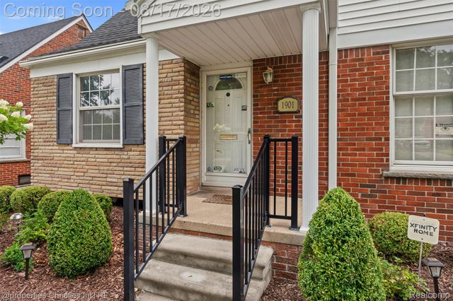 1901 Detroit Street, Dearborn, MI 48124