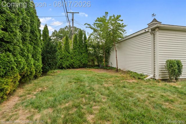 1901 Detroit Street, Dearborn, MI 48124