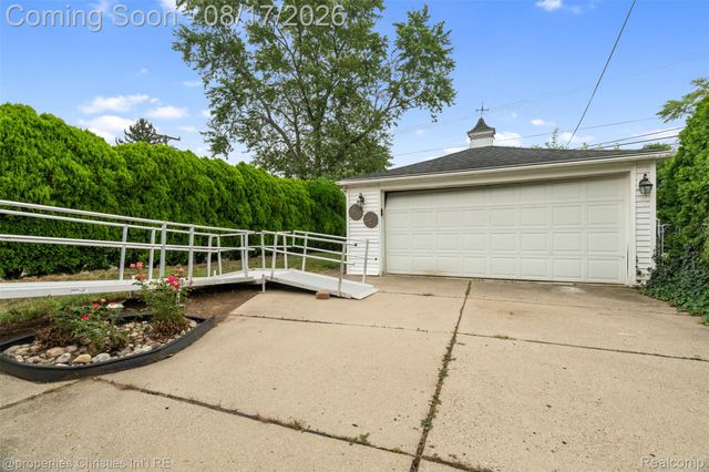 1901 Detroit Street, Dearborn, MI 48124
