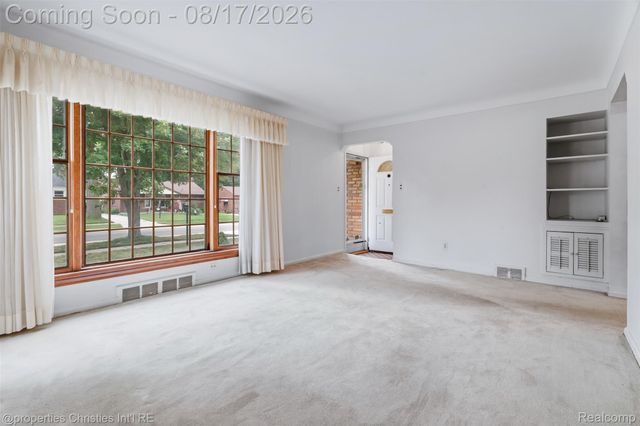 1901 Detroit Street, Dearborn, MI 48124