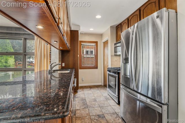 1901 Detroit Street, Dearborn, MI 48124