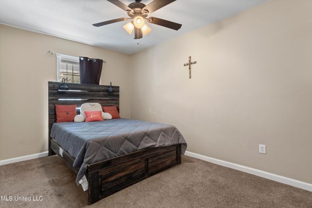 1909 Polk Avenue, Pascagoula, MS 39567