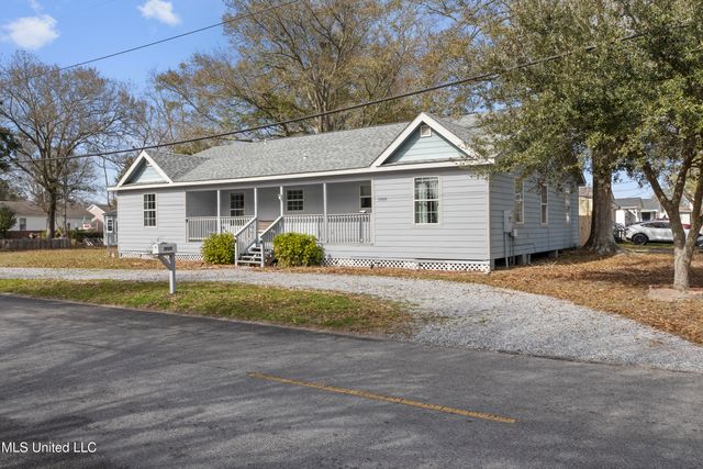 1909 Polk Avenue, Pascagoula, MS 39567