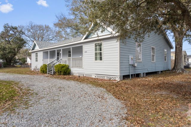 1909 Polk Avenue, Pascagoula, MS 39567