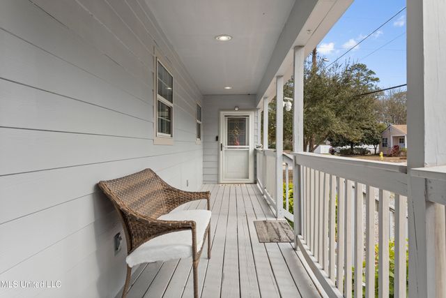 1909 Polk Avenue, Pascagoula, MS 39567