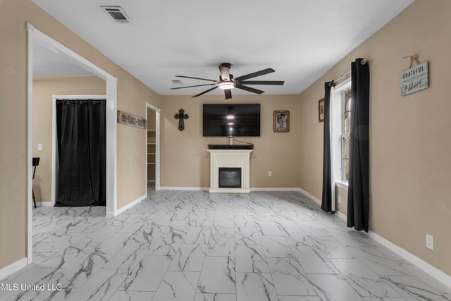 1909 Polk Avenue, Pascagoula, MS 39567