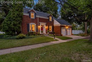 27250 Santa Barbara Drive, Lathrup Village, MI 48076