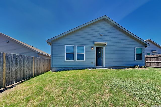 2431 Pechora Pipit, New Braunfels, TX 78130