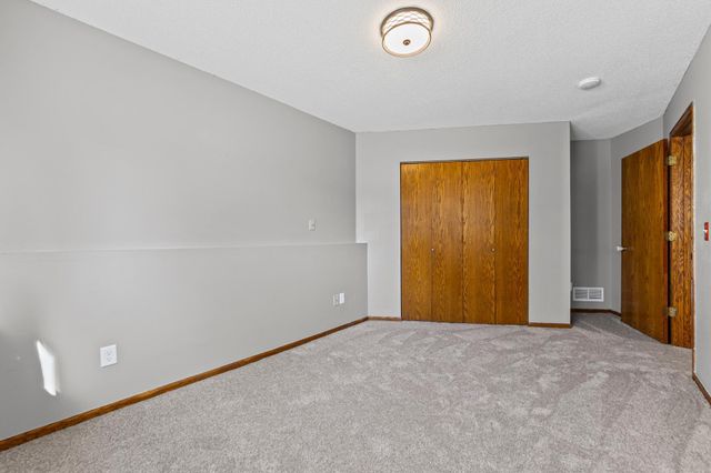 1128 142nd Lane NW, Andover, MN 55304