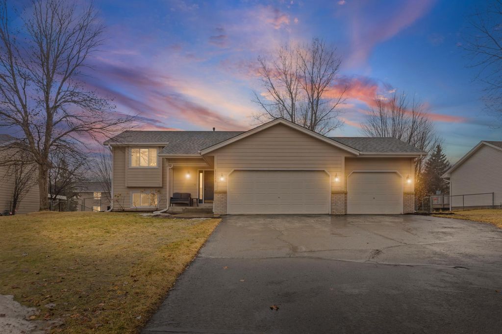 1128 142nd Lane NW, Andover, MN 55304