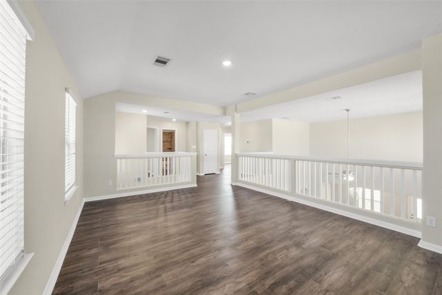 1127 Brahma Circle, East Bernard, TX 77435