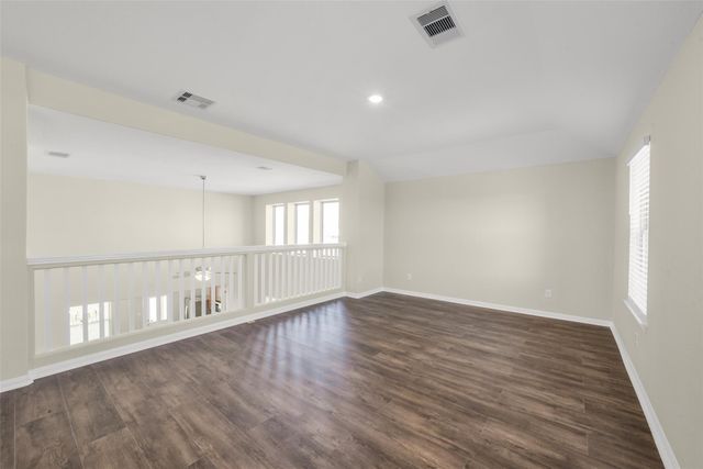 1127 Brahma Circle, East Bernard, TX 77435