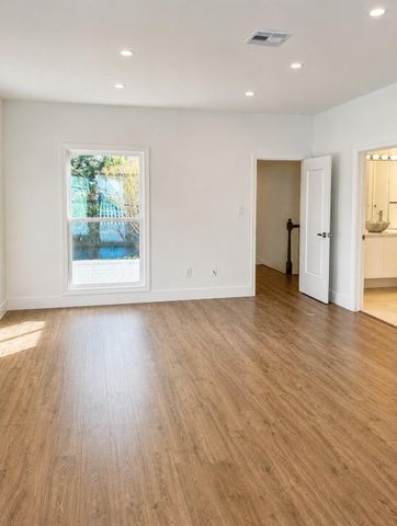 173 Sage Road, Houston, TX 77056