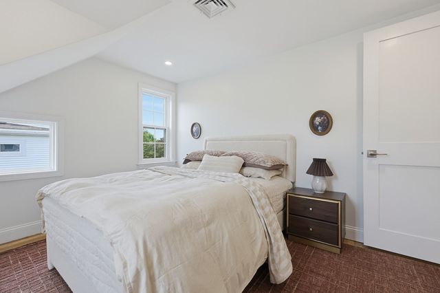22 Emerson St, Belmont, MA 02478