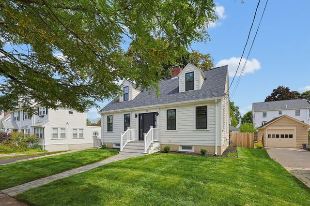 22 Emerson St, Belmont, MA 02478