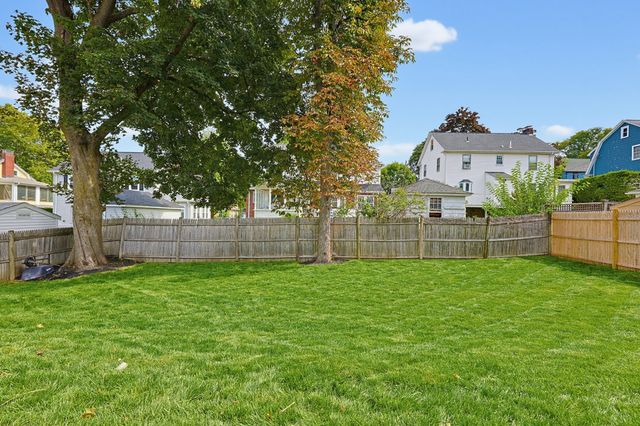 22 Emerson St, Belmont, MA 02478