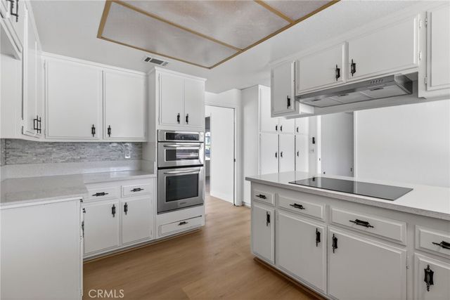 2843 James Street, Corona, CA 92881