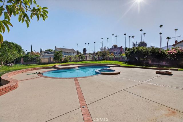 2843 James Street, Corona, CA 92881