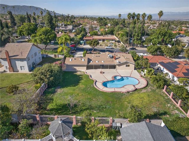 2843 James Street, Corona, CA 92881