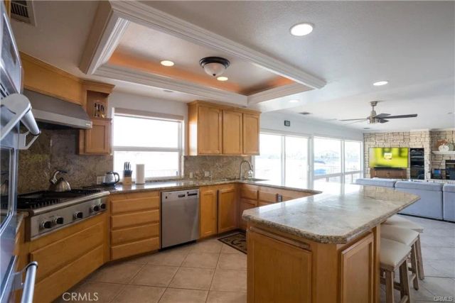 27687 Silver Lakes, Helendale, CA 92342