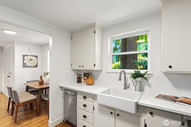 2802 NE 185th Street, Lake Forest Park, WA 98155
