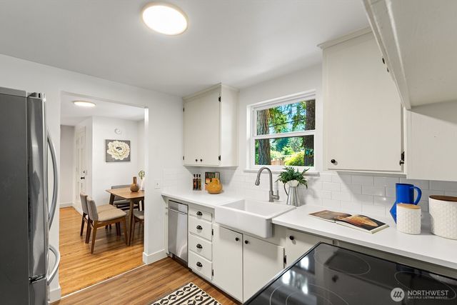 2802 NE 185th Street, Lake Forest Park, WA 98155