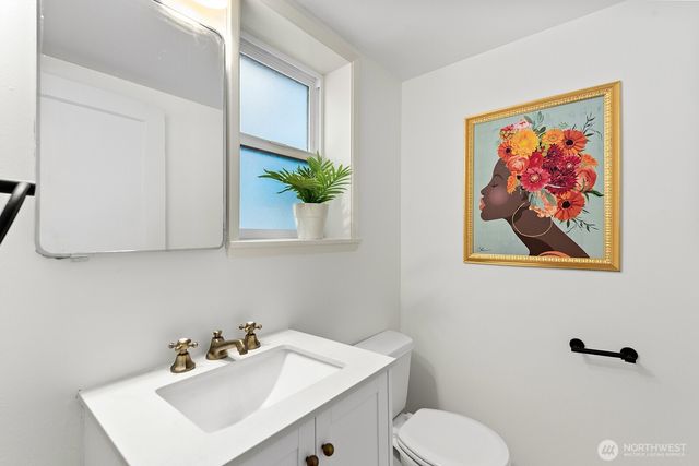 2802 NE 185th Street, Lake Forest Park, WA 98155