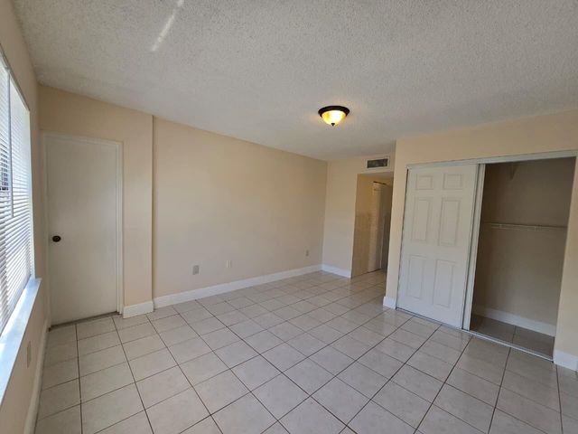 4304 NW 9th Avenue 1-3b, Deerfield Beach, FL 33064