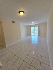 4304 NW 9th Avenue 1-3b, Deerfield Beach, FL 33064