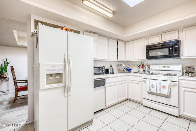 108 CASAS BELLA Lane, Santa Teresa, NM 88008